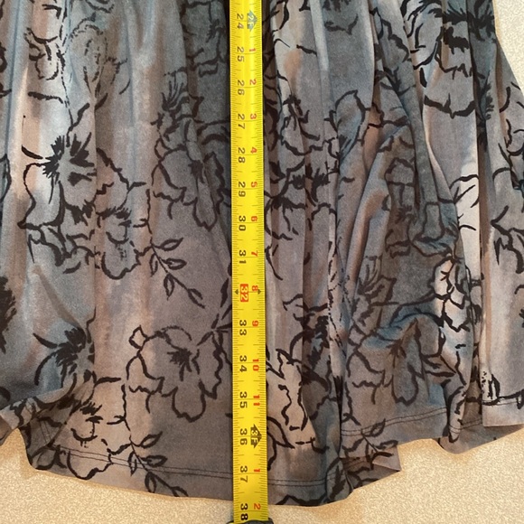 Vera Wang - Floral Dress. Size L - Picture 8 of 8